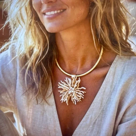 Elegant Coral Pendant Gold and Cream Necklace - Picture 5 of 5